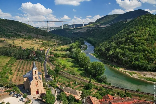 Des gorges de la Dourbie au plateau du Larzac Millau Occitanie