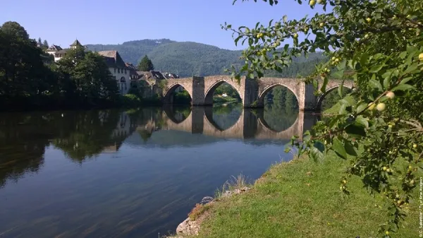 Le long du Dourdou Entraygues-sur-Truyère Occitanie