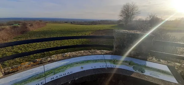 Randonnée de la Table d'orientation Manhac Occitanie