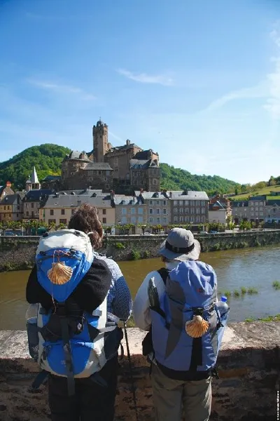 Le GR®65 Le chemin de Saint-Jacques de Compostelle Étape n° 3 Estaing Golinhac Estaing Occitanie
