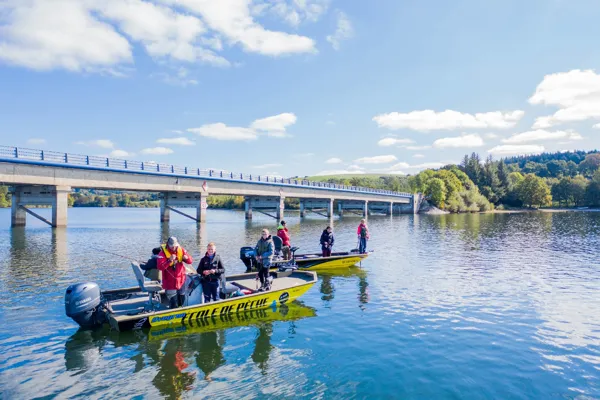 Lac de Pareloup Salles-Curan Occitanie