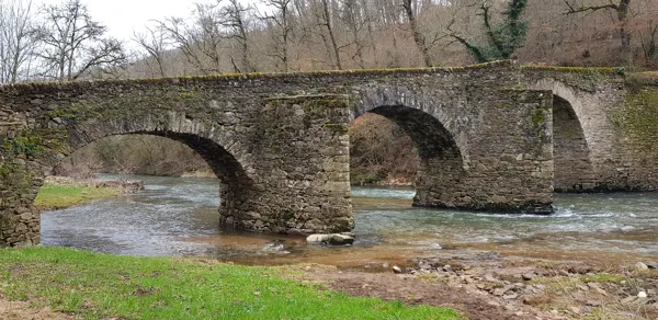 Randonnée "Croix de Nances Bois d'enfer" Moyrazès Occitanie