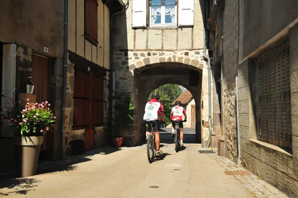VTT Carladez Liaison Mur-de-Barrez Thérondels Mur-de-Barrez Occitanie