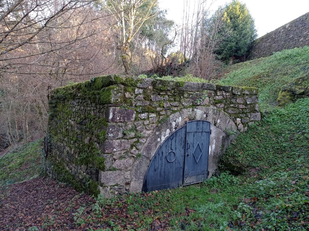 Au fil des murs Boussac Nouvelle-Aquitaine Au fil des murs Boussac Nouvelle-Aquitaine