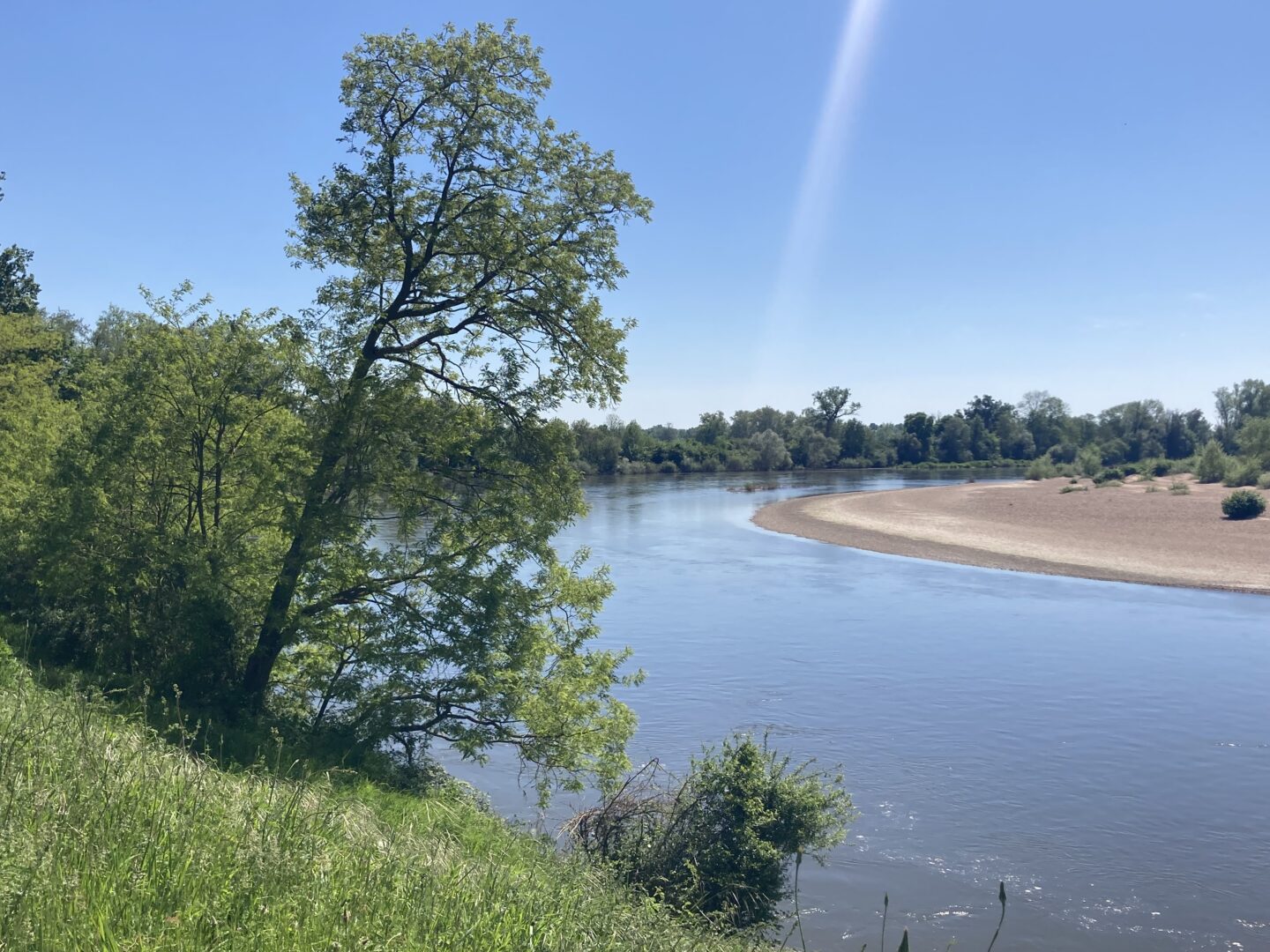 Boucle Loire / Cercy Charrin Montambert Fours Cercy-la-Tour Bourgogne-Franche-Comté