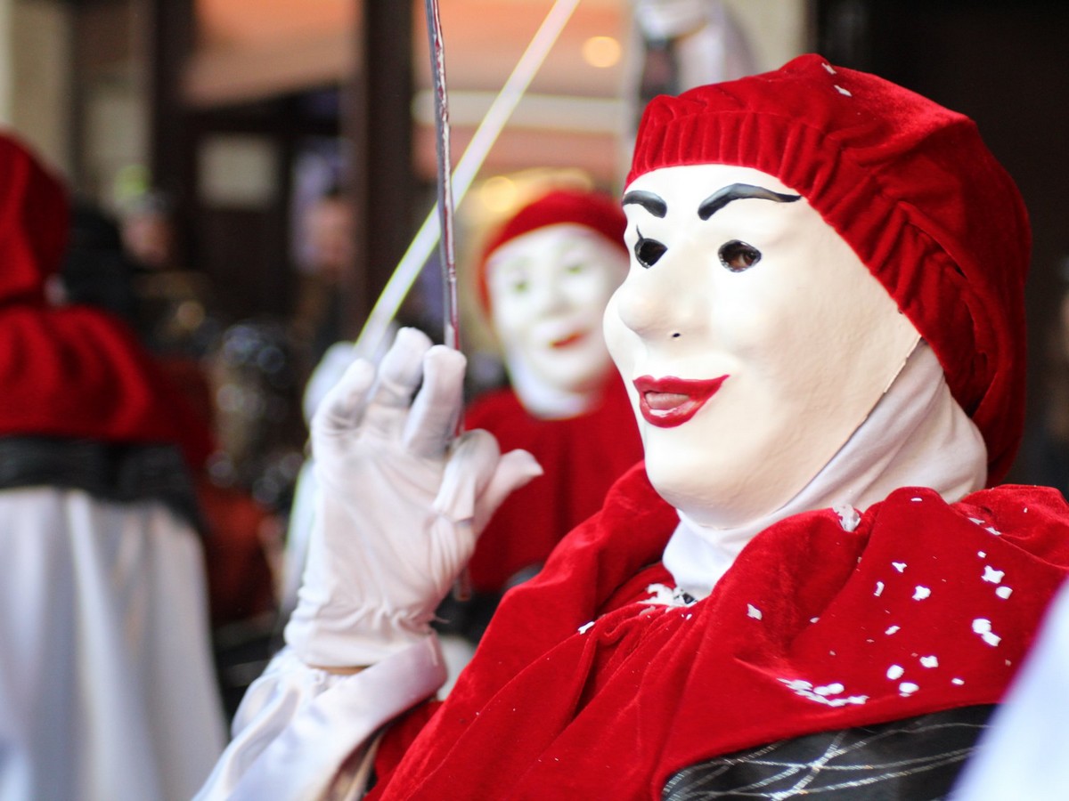 CARNAVAL DE LIMOUX 2026 LES ENCANTADOS ET LAS POUPINETOS