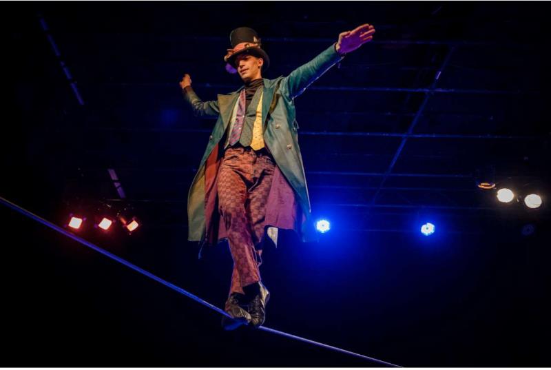 Cirque Le chapelier fou