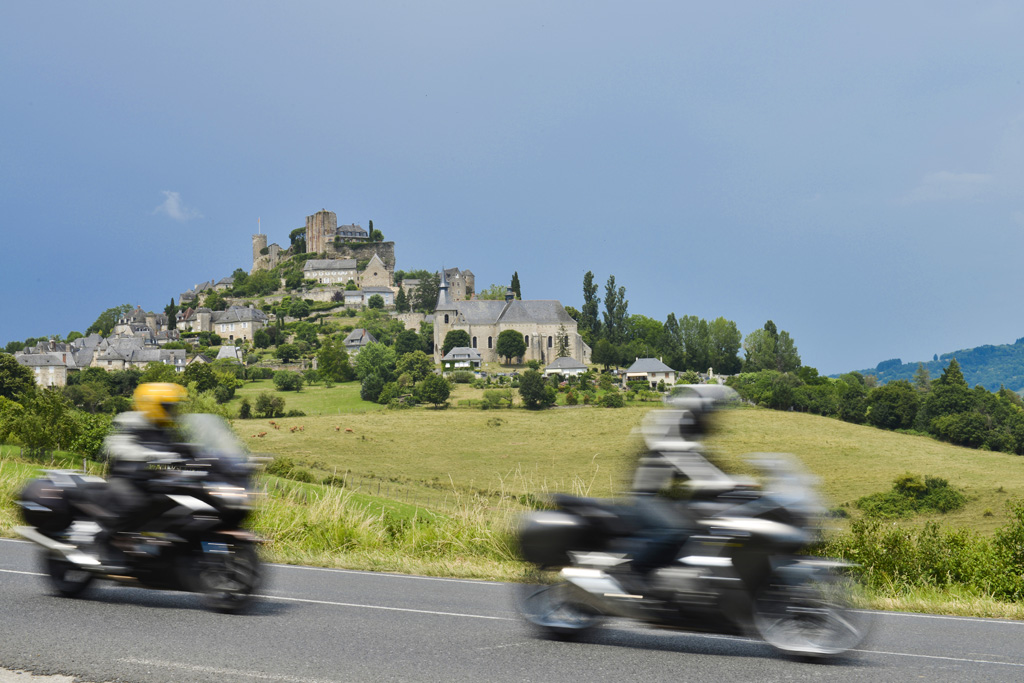 Roadtrip moto en Corrèze "Plus beaux villages de France" Gumond Nouvelle-Aquitaine