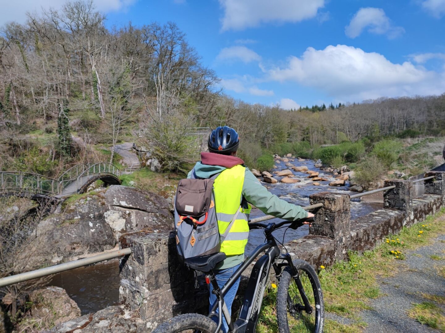 Circuit à vélo terrasses de Saint-Amand et site Corot Saint-Junien Nouvelle-Aquitaine
