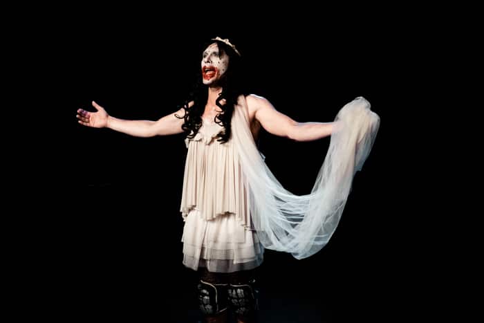 A-t-on toujours raison? Espace Simone Signoret Cenon