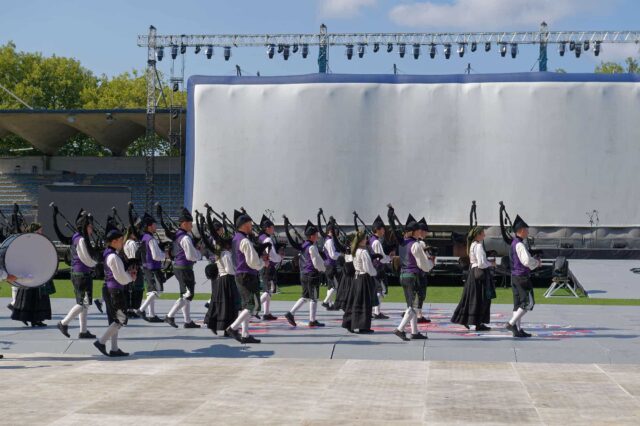 Grande Parade du Festival interceltique Lorient 2025 : Banda de gaitas La Reina del Truébano (Asturies)