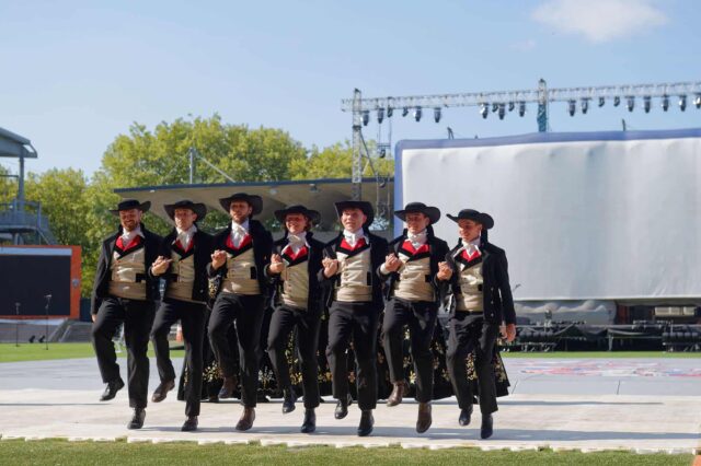 Grande Parade du Festival interceltique Lorient 2025 : Kevrenn Alré (Bagad & Cercle Auray)