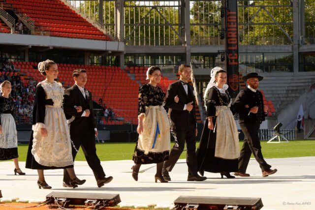 Grande Parade du Festival interceltique Lorient 2025 : Groupe des Bruyères - Beuzeg Bagad Cercle (Beuzec-Cap-Sizun)