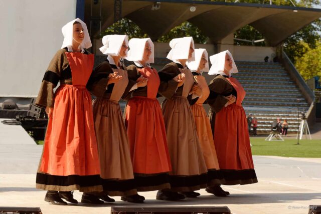 Grande Parade du Festival interceltique Lorient 2025 : Kevrenn Alré (Bagad & Cercle Auray)