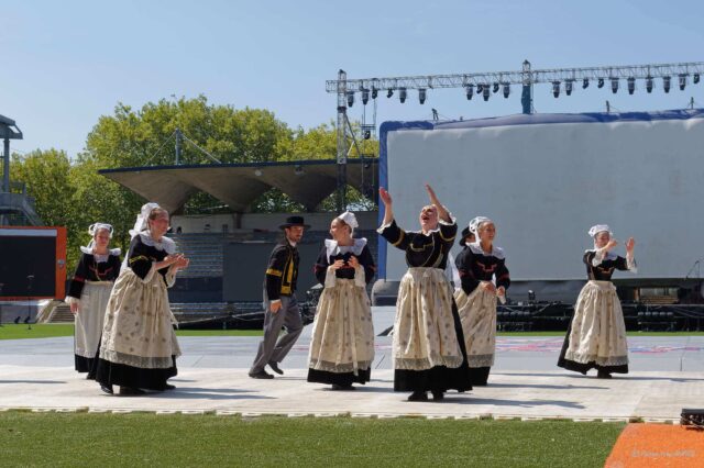 Grande Parade du Festival interceltique Lorient 2025 : Cercle Ar Vro Melenig (Elliant)