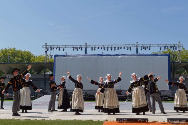 Grande Parade du Festival interceltique Lorient 2025 : Cercle Ar Vro Melenig (Elliant)