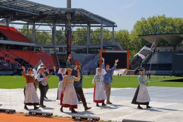 Grande Parade du Festival interceltique Lorient 2025 : Boscastle Buoys (Cornouailles)