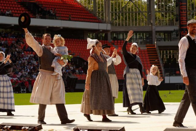 Grande Parade du Festival interceltique Lorient 2025 : Cercle Quic-en-Groigne (Saint-Malo)