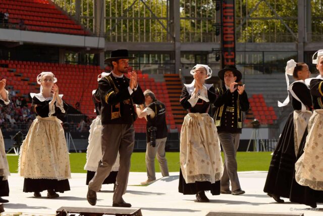 Grande Parade du Festival interceltique Lorient 2025 : Cercle Ar Vro Melenig (Elliant)
