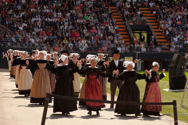 Grande Parade du Festival interceltique Lorient 2025 : Collectif Rouzig (Châteaulin, Le Faou) Grande Parade du Festival interceltique Lorient 2025 : Collectif Rouzig (Châteaulin, Le Faou)