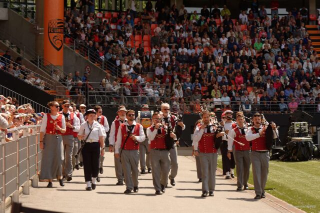 Grande Parade du Festival interceltique Lorient 2025 : Kevrenn Brest Sant Mark (Brest) Grande Parade du Festival interceltique Lorient 2025 : Kevrenn Brest Sant Mark (Brest)