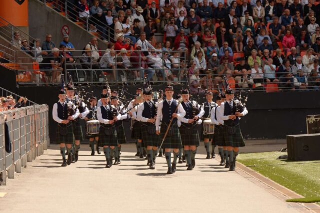 Grande Parade du Festival interceltique Lorient 2025 : George Heriot's School Pipe Band (Écosse) Grande Parade du Festival interceltique Lorient 2025 : George Heriot's School Pipe Band (Écosse)