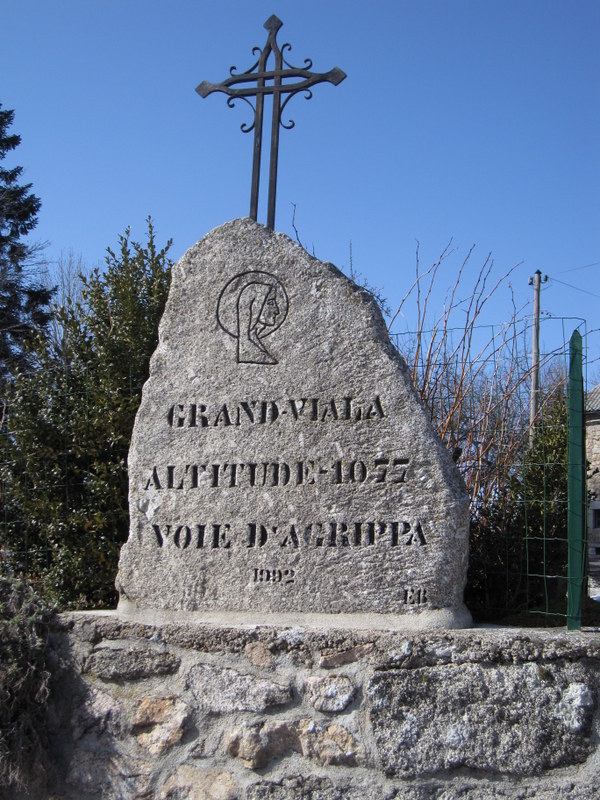 PR12 LA CROIX DE CONORD Peyre en Aubrac Occitanie
