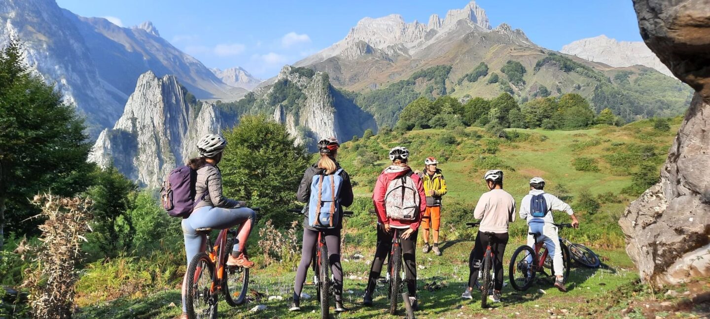 VTT N°50 Plateau de Sanchèse Lescun Nouvelle-Aquitaine VTT N°50 Plateau de Sanchèse Lescun Nouvelle-Aquitaine