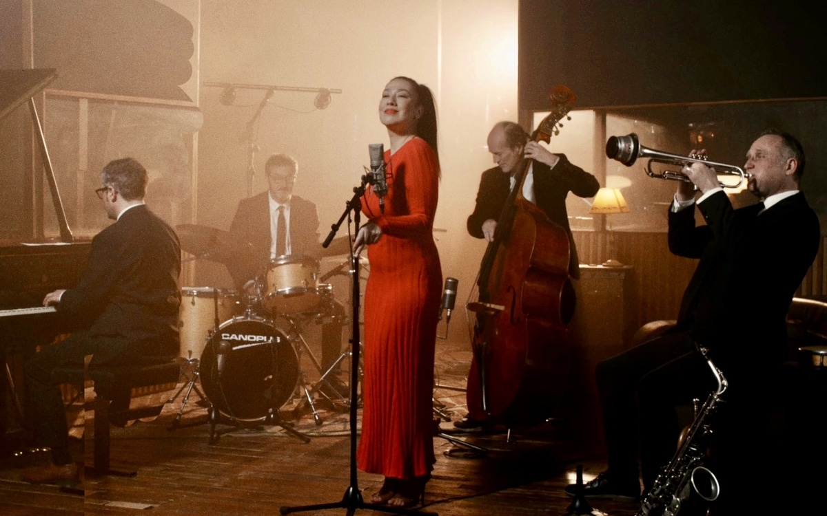 Jody Sternberg - To Eartha With Love Le Son de la Terre  PARIS 05