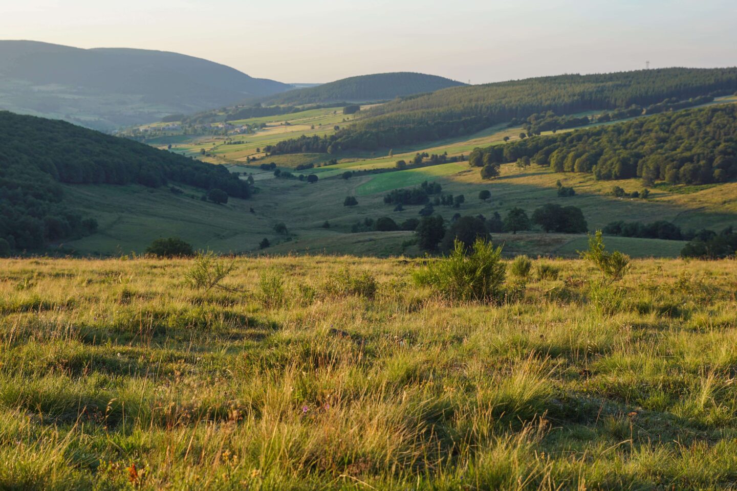 GR4 RANDONNÉE DE L'ATLANTIQUE À LA MÉDITERRANÉE Chaulhac Occitanie