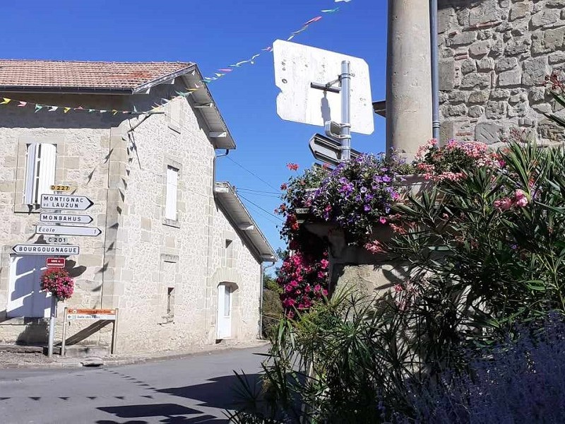 Circuit VTT 10 Les bois de Lavergne Lavergne Nouvelle-Aquitaine