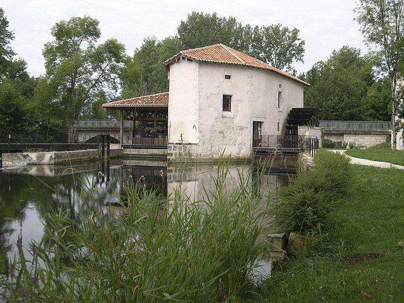 Circuit au Fil de la Dronne Tocane Saint Apre Tocane-Saint-Apre Nouvelle-Aquitaine