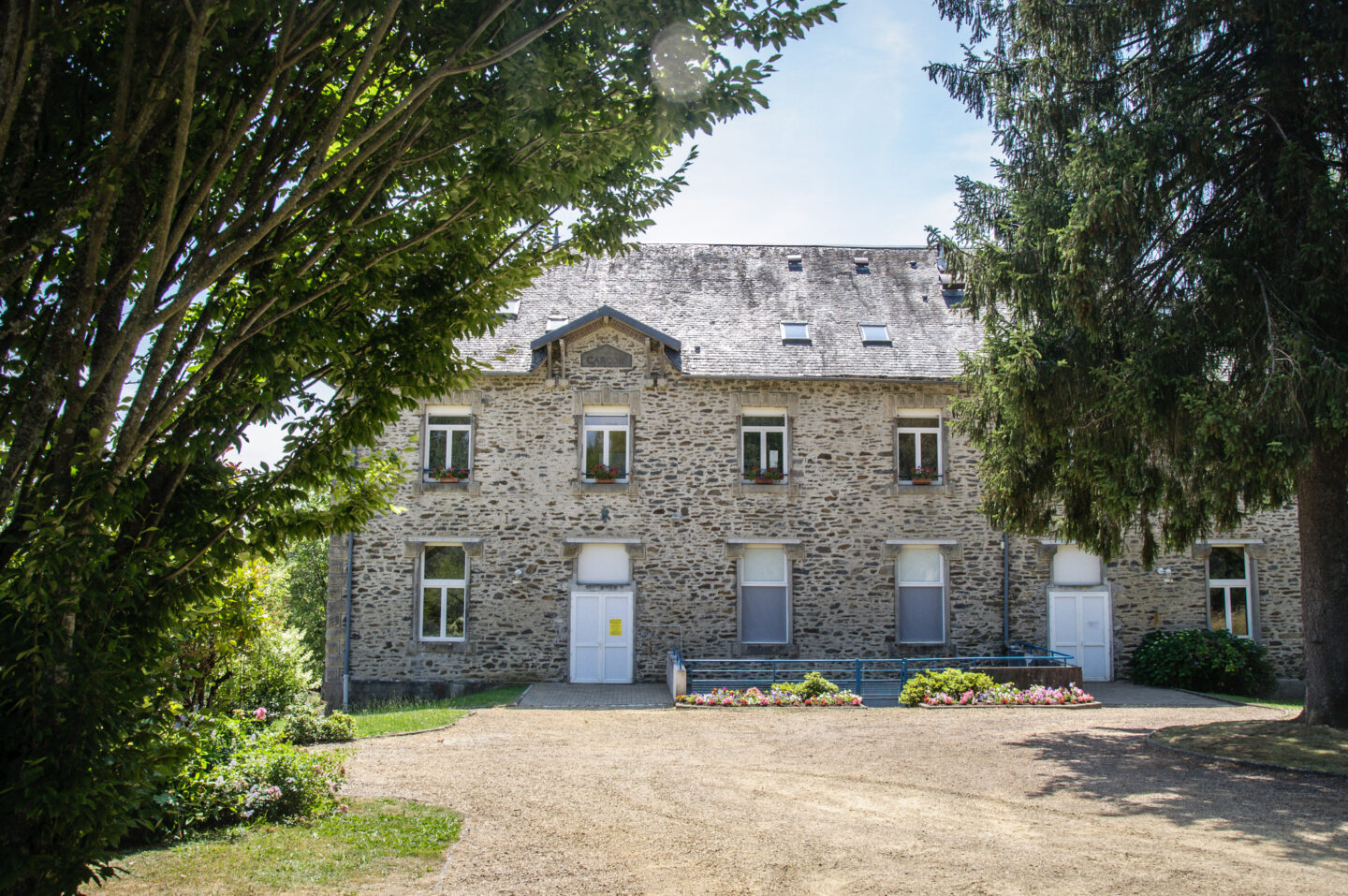 Par les villages Saint-Merd-de-Lapleau Nouvelle-Aquitaine