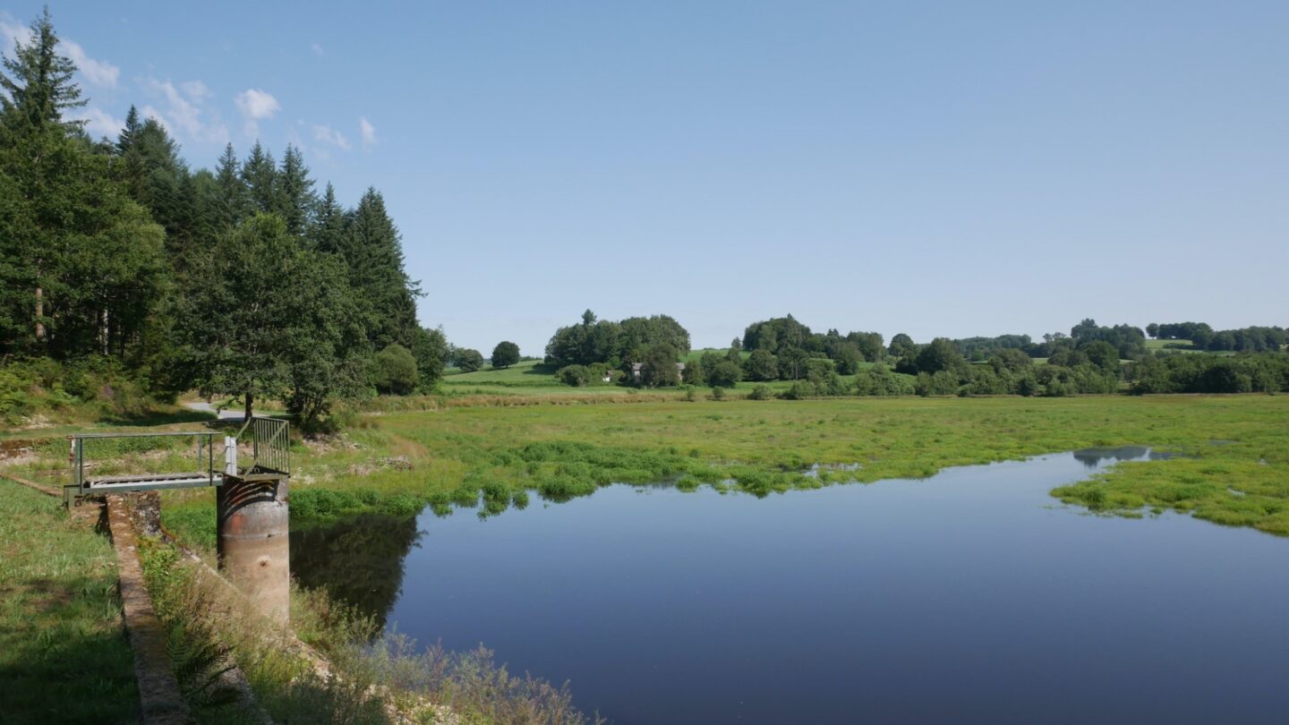 Boucle Locale N°57 Chemin de traverse en sud Creuse Saint-Amand-Jartoudeix Nouvelle-Aquitaine Boucle Locale N°57 Chemin de traverse en sud Creuse Saint-Amand-Jartoudeix Nouvelle-Aquitaine