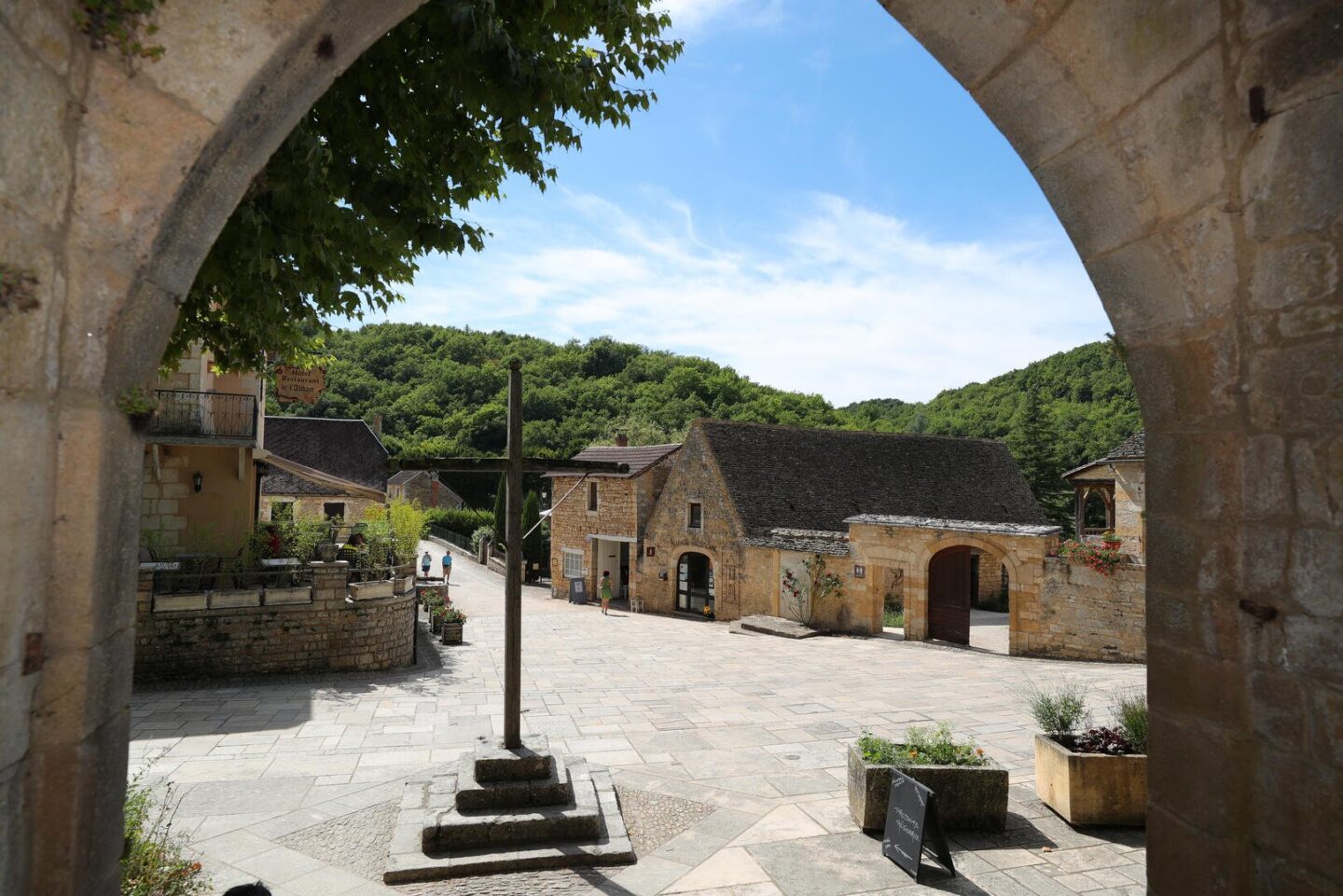 Boucle de font de bouch n°34 / COLY Coly-Saint-Amand Nouvelle-Aquitaine