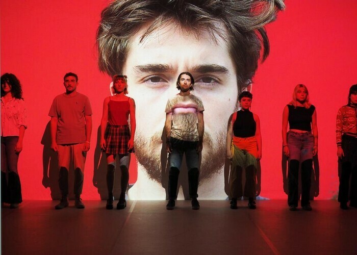 Entrée des artistes - Madani Compagnie Piano'cktail - Théâtre municipal de Bouguenais