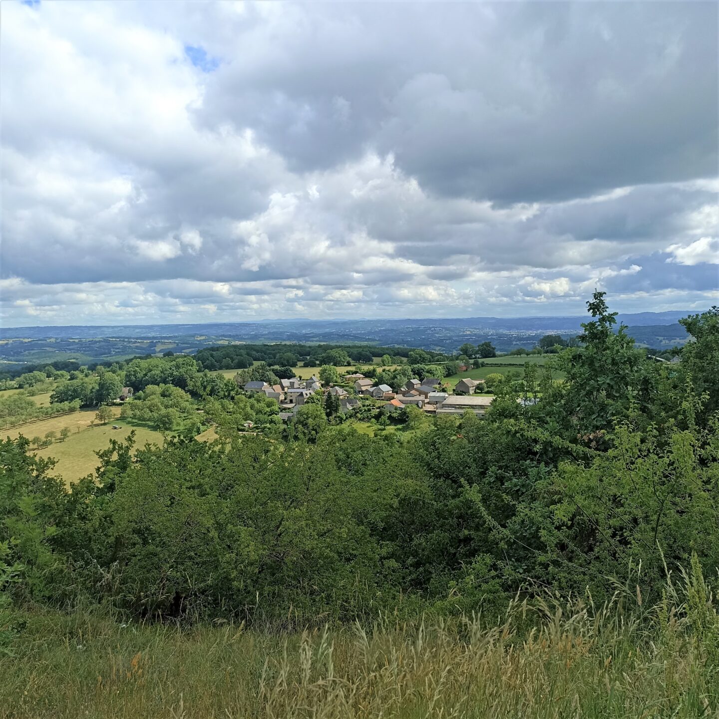 Point de vue sur la Corrèze Grèzes Les Coteaux Périgourdins Nouvelle-Aquitaine