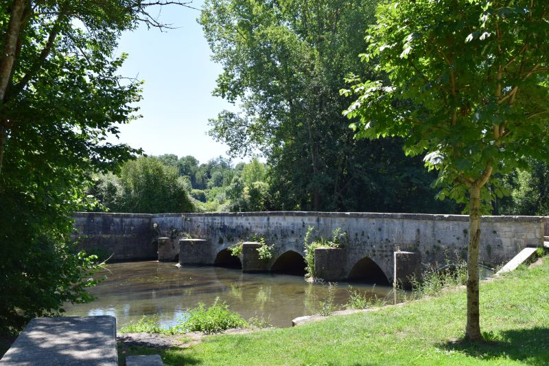 Randonnée en Val de Sèvre La Crèche Nouvelle-Aquitaine Randonnée en Val de Sèvre La Crèche Nouvelle-Aquitaine