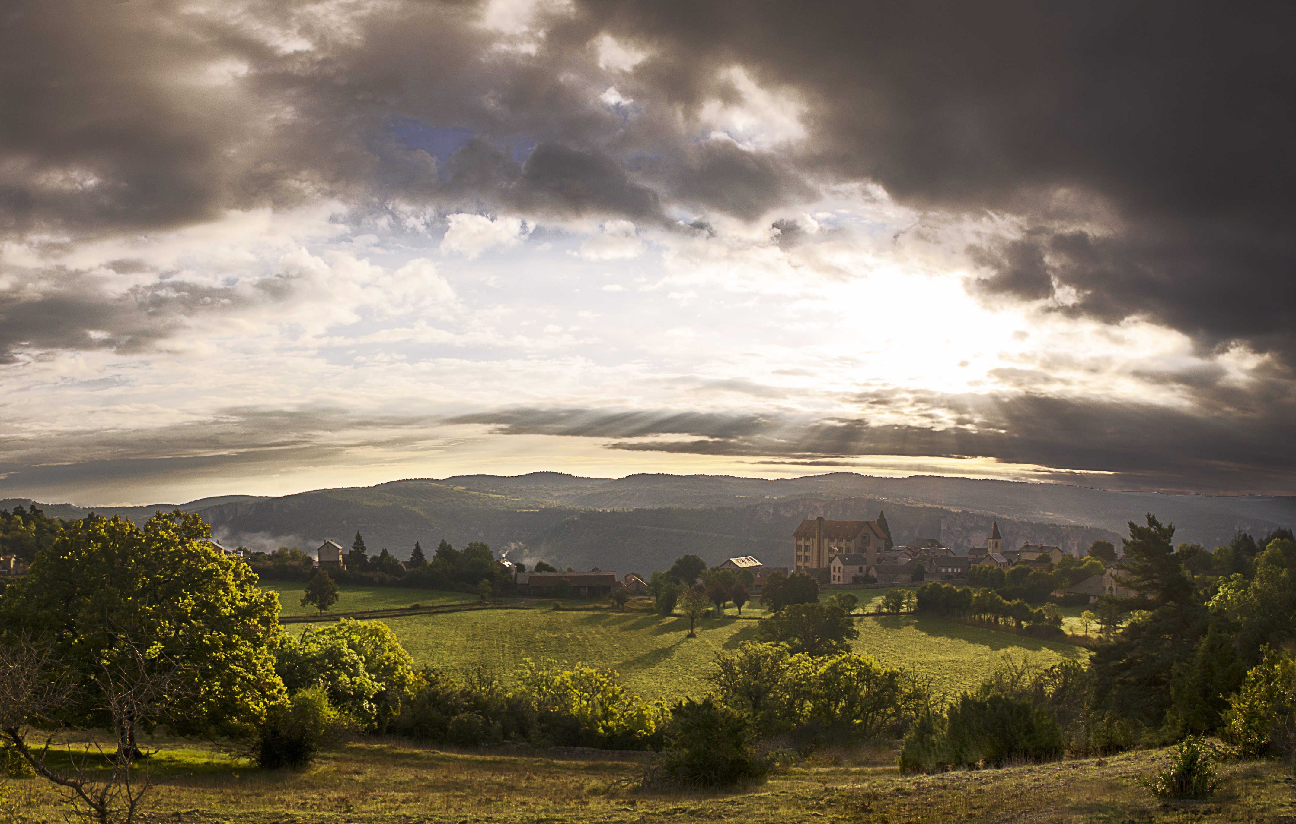 Les Aubépines Massegros Causses Gorges Occitanie