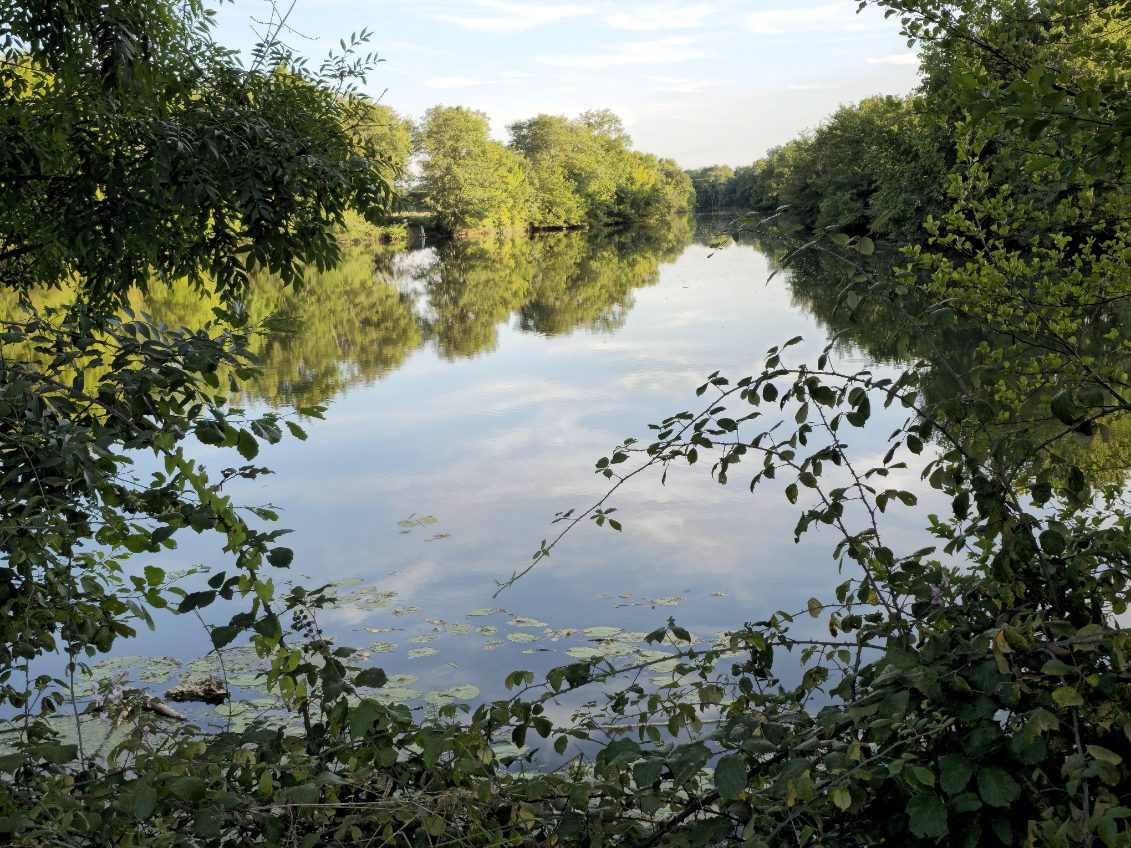 Servitude de marchepied Pont de Ménesplet-Vauclaire Montpon-Ménestérol Nouvelle-Aquitaine