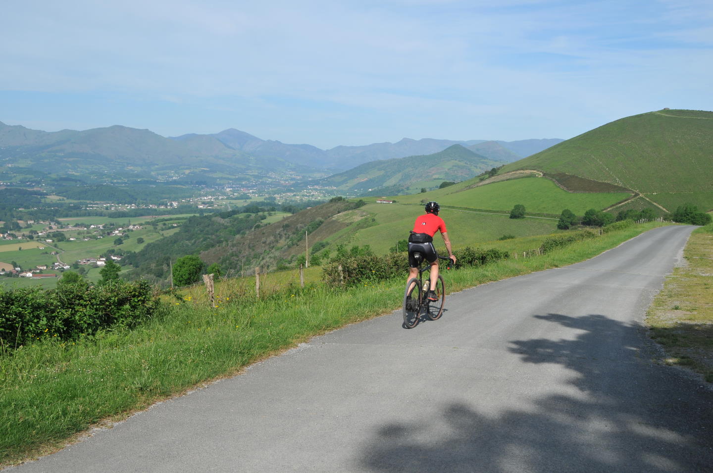 Herriz Herri (de village à village) Hergarai Oztibarre Estérençuby Nouvelle-Aquitaine Herriz Herri (de village à village) Hergarai Oztibarre Estérençuby Nouvelle-Aquitaine