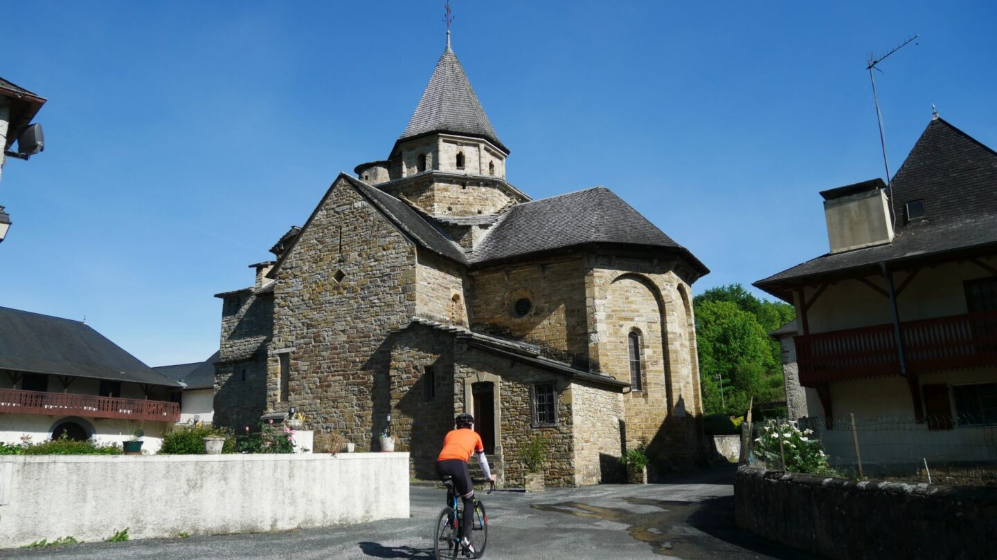 Route N°25 De la vallée de Josbaig à Barcus Geüs-d'Oloron Nouvelle-Aquitaine