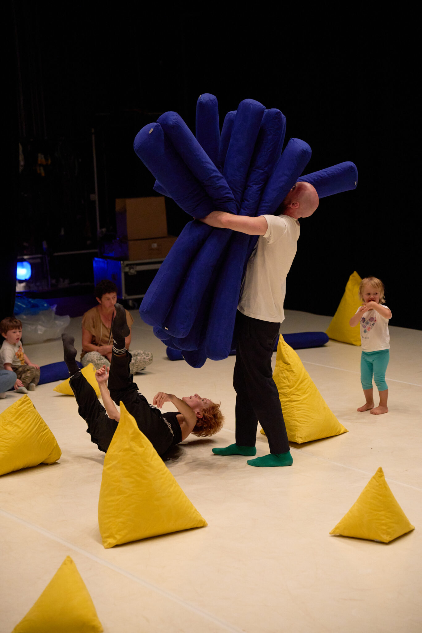 Agora Pôle National Cirque Les Zéboulis / Collectif a.a.O