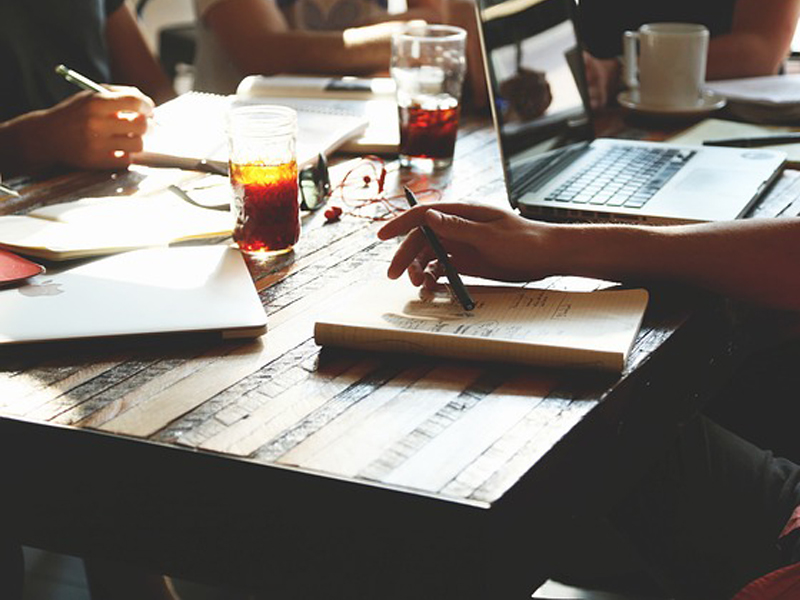 ATELIERS D'ÉCRITURE À LA BIBLIOTHÈQUE