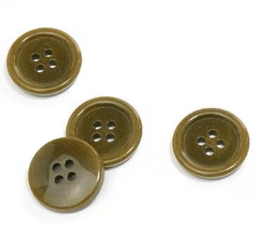 Boutons anciens à quatre trous