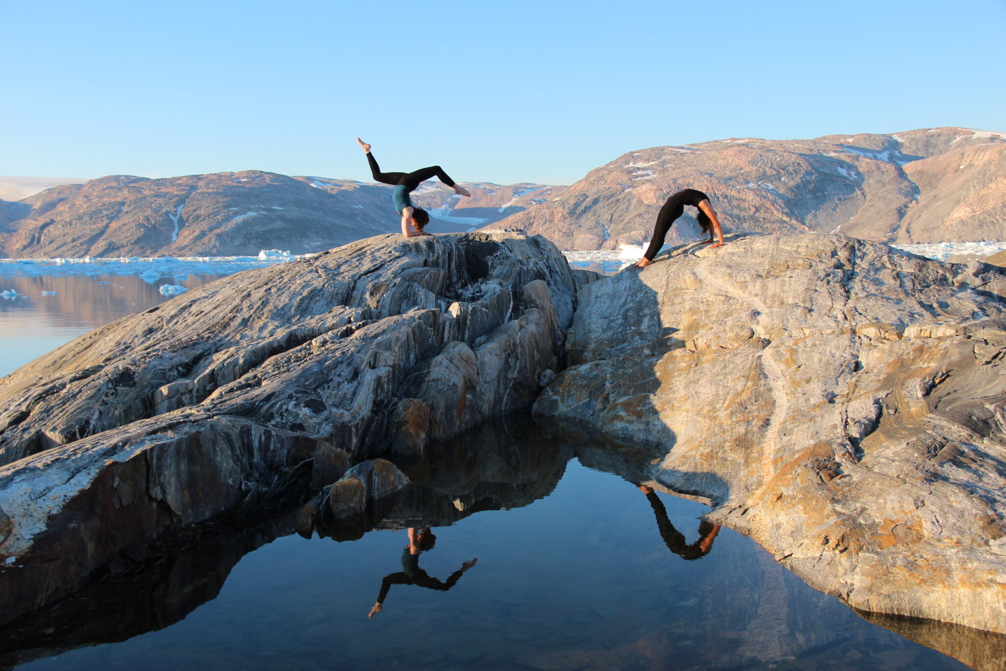 GROENLAND Du cirque avec les Inuits Un film de Luc Denoyer