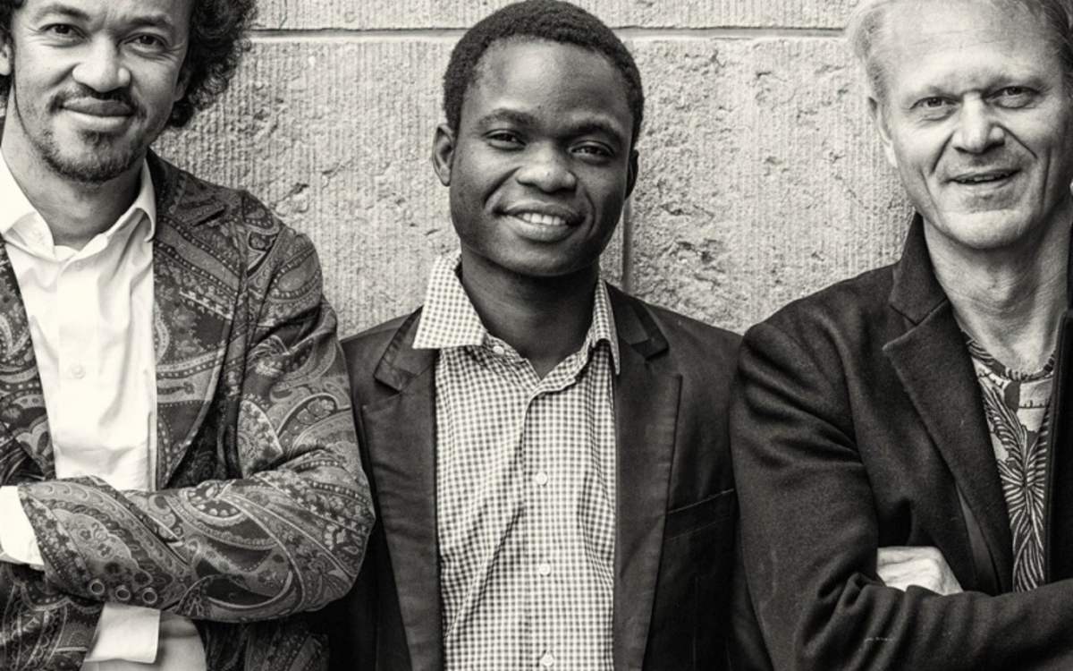 IBIYEWA joue « Vendredi Magnifique » Le Son de la Terre PARIS 05