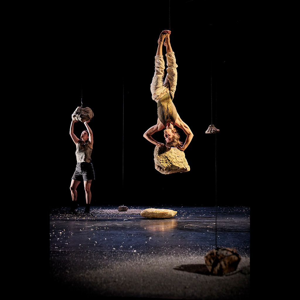 LE BRUIT DES PIERRES