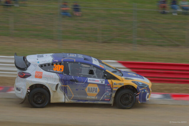 Laurent JACQUINET 2eme en catégorie DIVISION 3 sur la FORD Fiesta numéro 309 au Rallycross de Lohéac le 31 Aout 2025