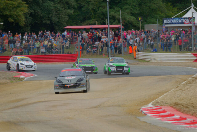 Ivan BEDOUET 2eme en catégorie DIVISION 4 sur la PEUGEOT 207 F2000 numéro 469 au Rallycross de Lohéac le 31 Aout 2025